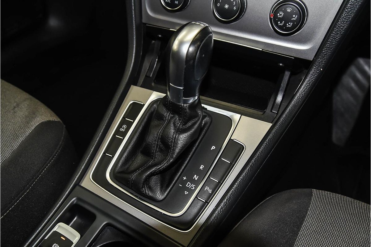 2016 Volkswagen Golf 92TSI Trendline 7