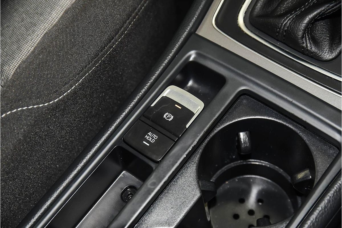 2016 Volkswagen Golf 92TSI Trendline 7