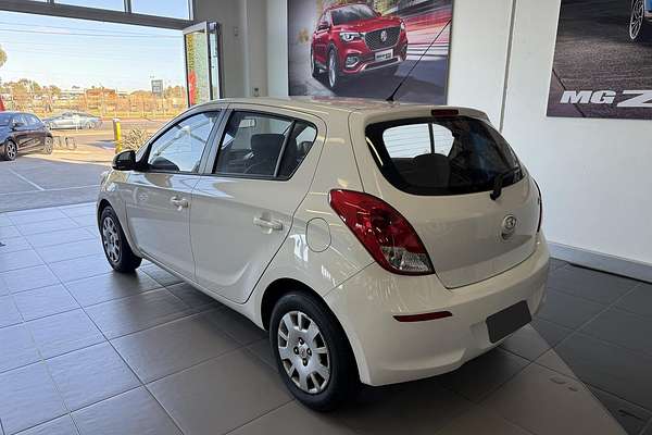 2015 Hyundai i20 Active PB