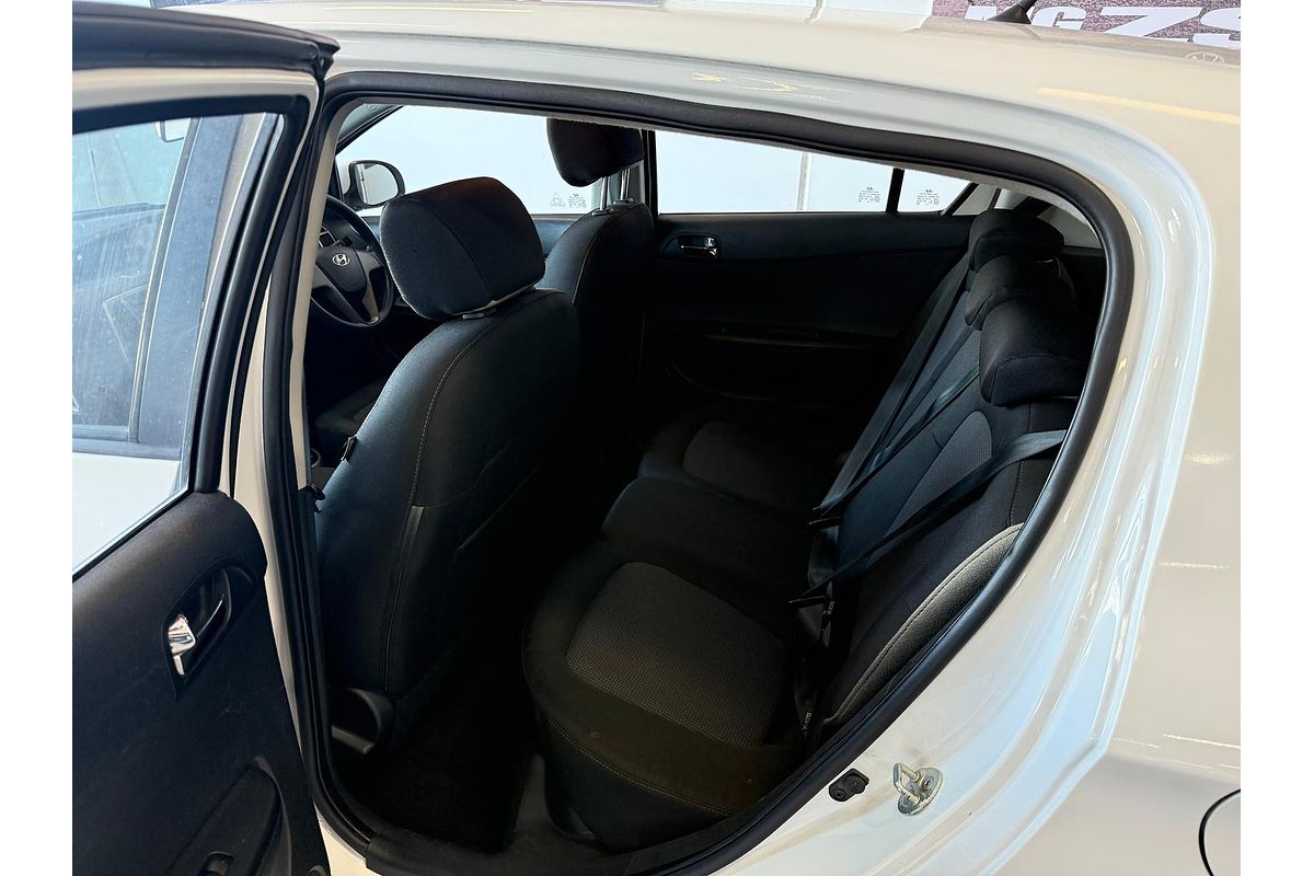 2015 Hyundai i20 Active PB