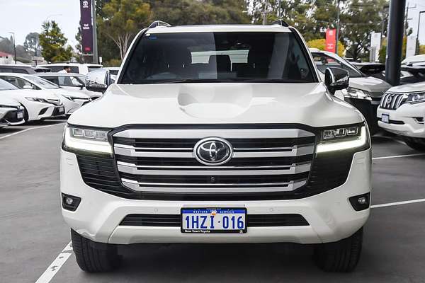 2023 Toyota Landcruiser Sahara FJA300R