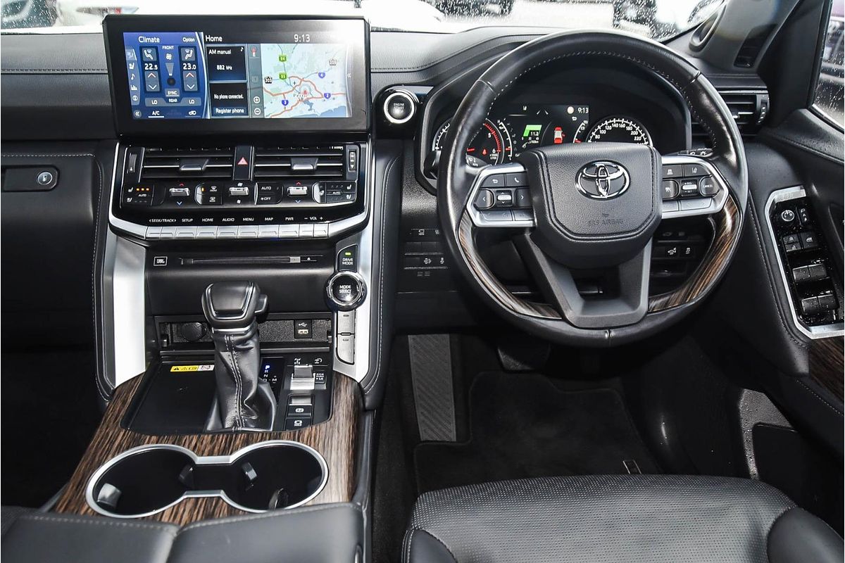 2023 Toyota Landcruiser Sahara FJA300R