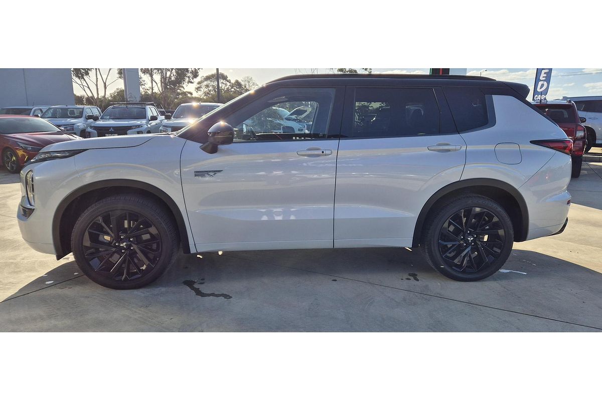 2024 Mitsubishi Outlander PHEV GSR ZM