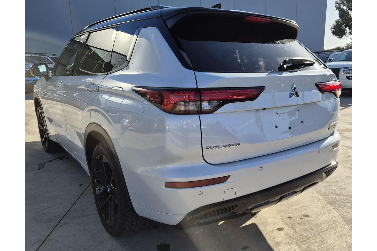 2024 Mitsubishi Outlander PHEV GSR ZM