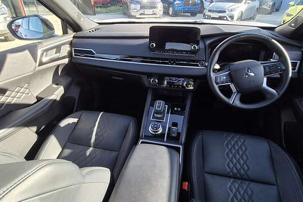 2024 Mitsubishi Outlander PHEV GSR ZM