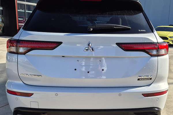 2024 Mitsubishi Outlander PHEV GSR ZM