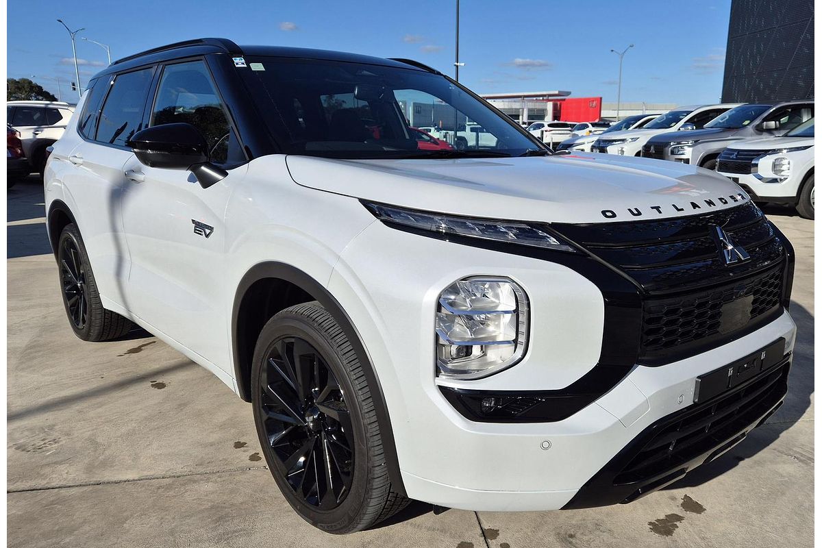 2024 Mitsubishi Outlander PHEV GSR ZM
