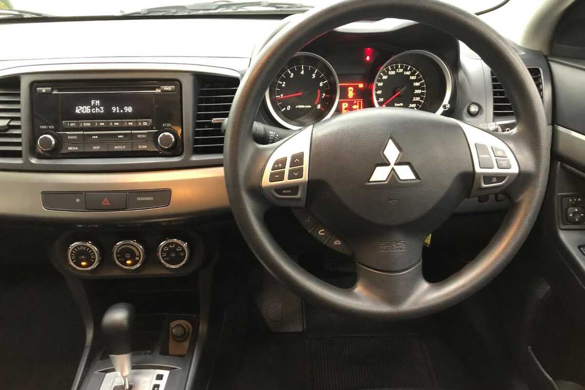 2014 Mitsubishi Lancer ES CJ