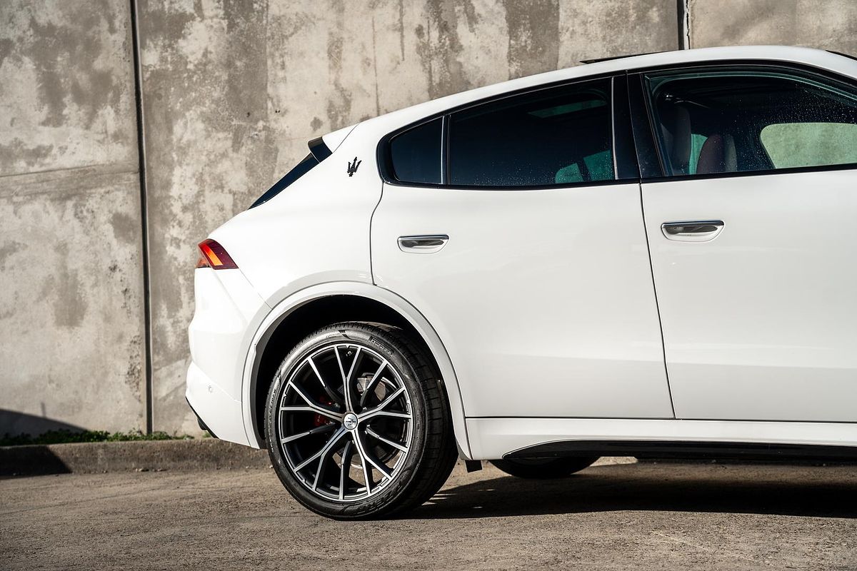 2023 Maserati Grecale Modena M182