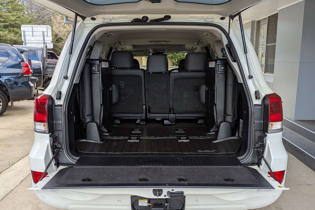 2021 Toyota Landcruiser Sahara VDJ200R