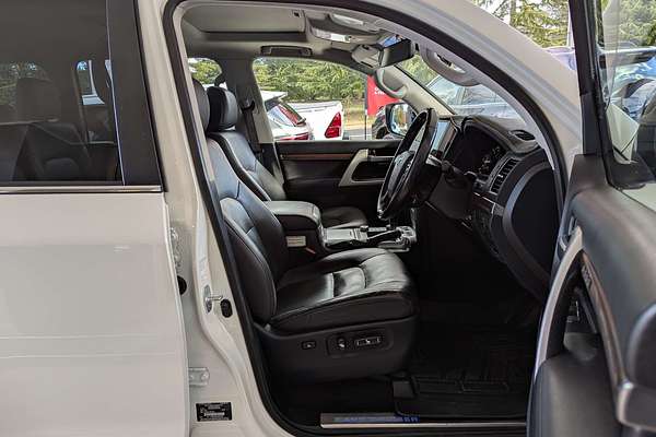 2021 Toyota Landcruiser Sahara VDJ200R