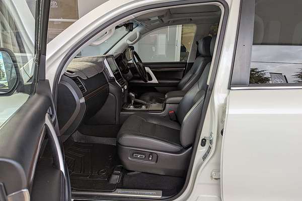 2021 Toyota Landcruiser Sahara VDJ200R