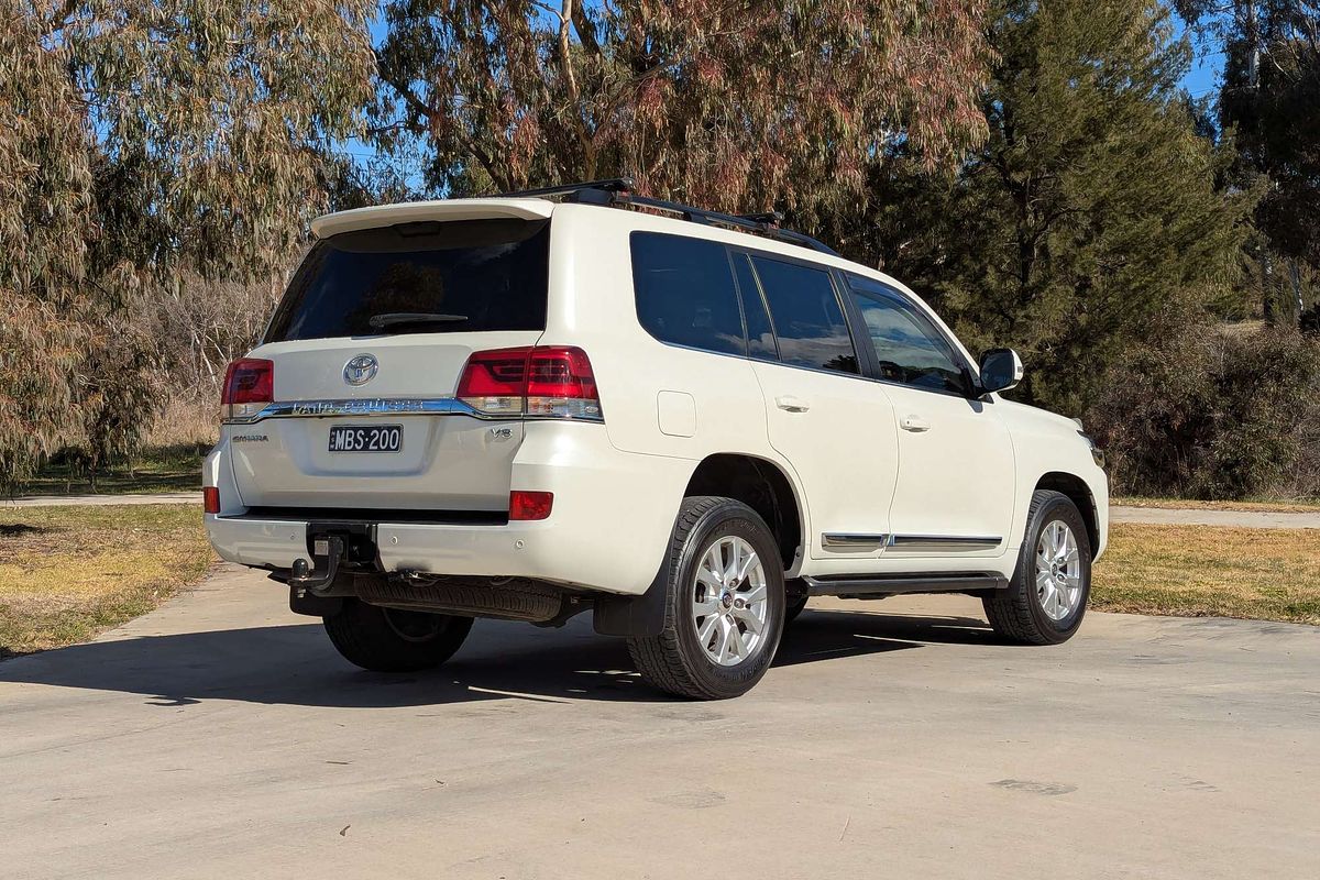 2021 Toyota Landcruiser Sahara VDJ200R