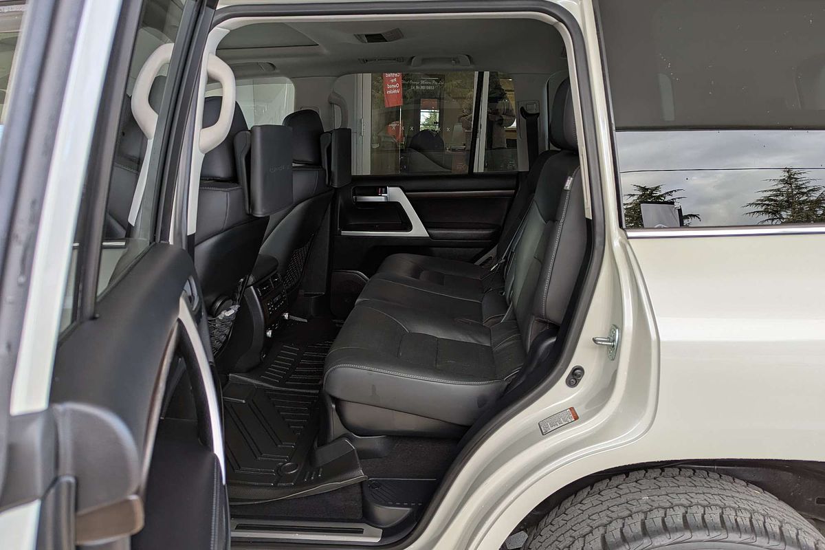 2021 Toyota Landcruiser Sahara VDJ200R