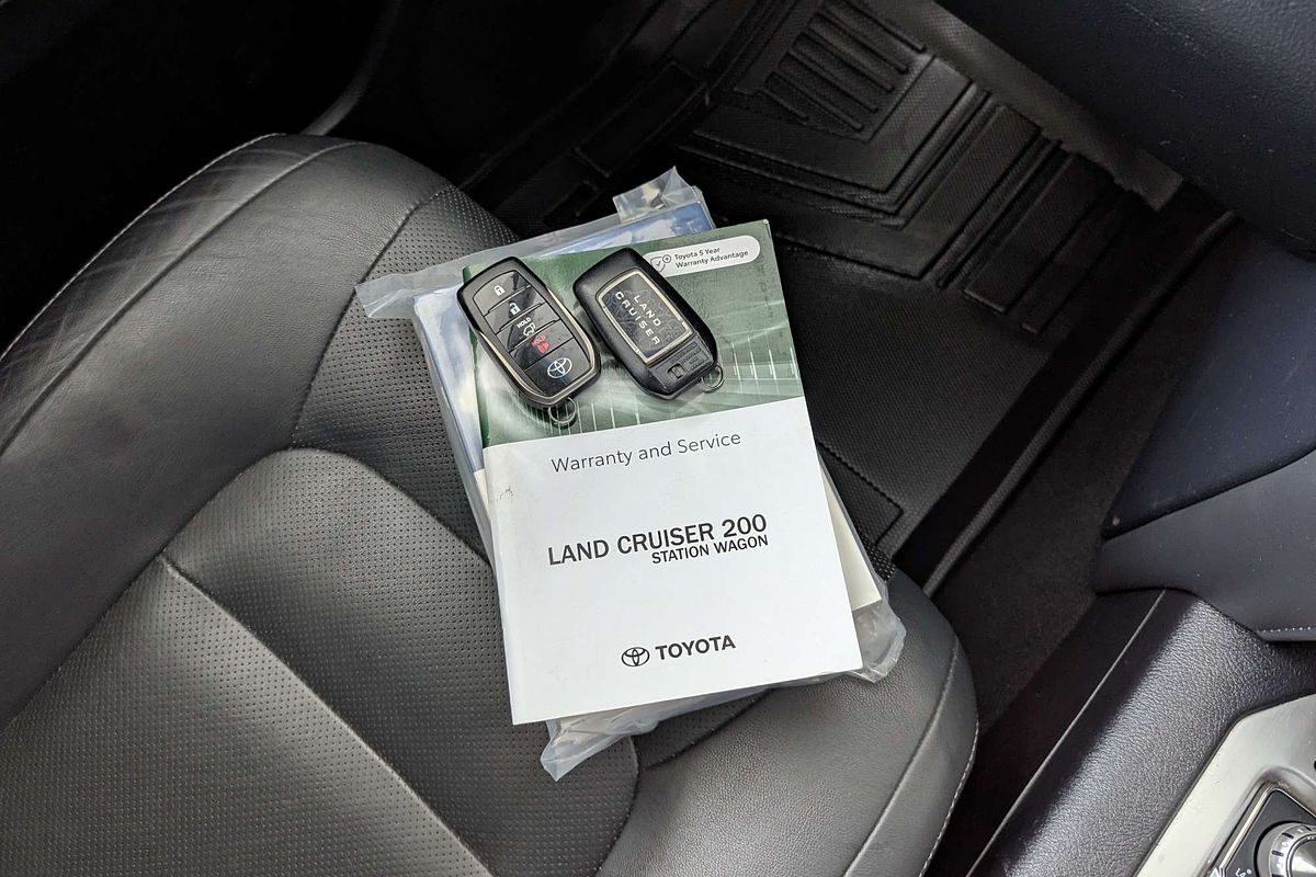 2021 Toyota Landcruiser Sahara VDJ200R