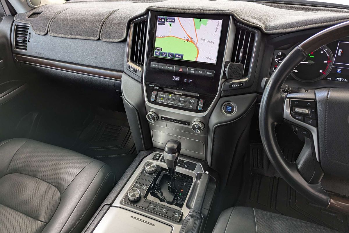 2021 Toyota Landcruiser Sahara VDJ200R
