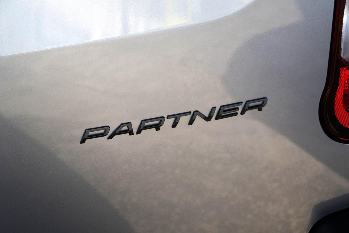 2024 Peugeot Partner Pro K9 LWB