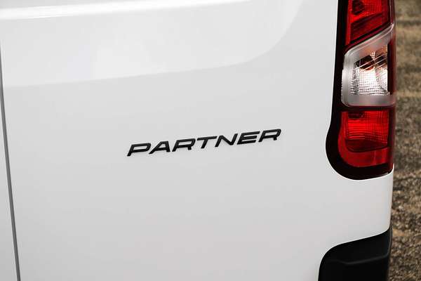 2024 Peugeot Partner Pro K9 LWB