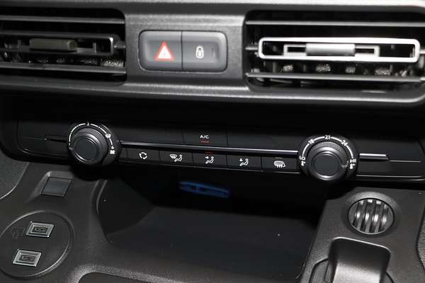 2024 Peugeot Partner Pro K9 LWB