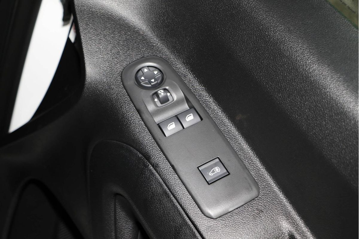2024 Peugeot Partner Pro K9 LWB