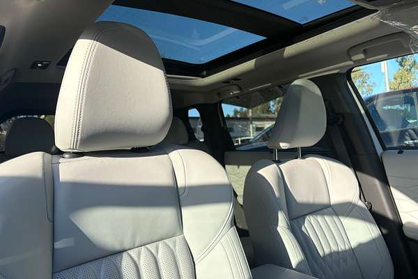 2025 Mitsubishi Outlander Exceed ZM