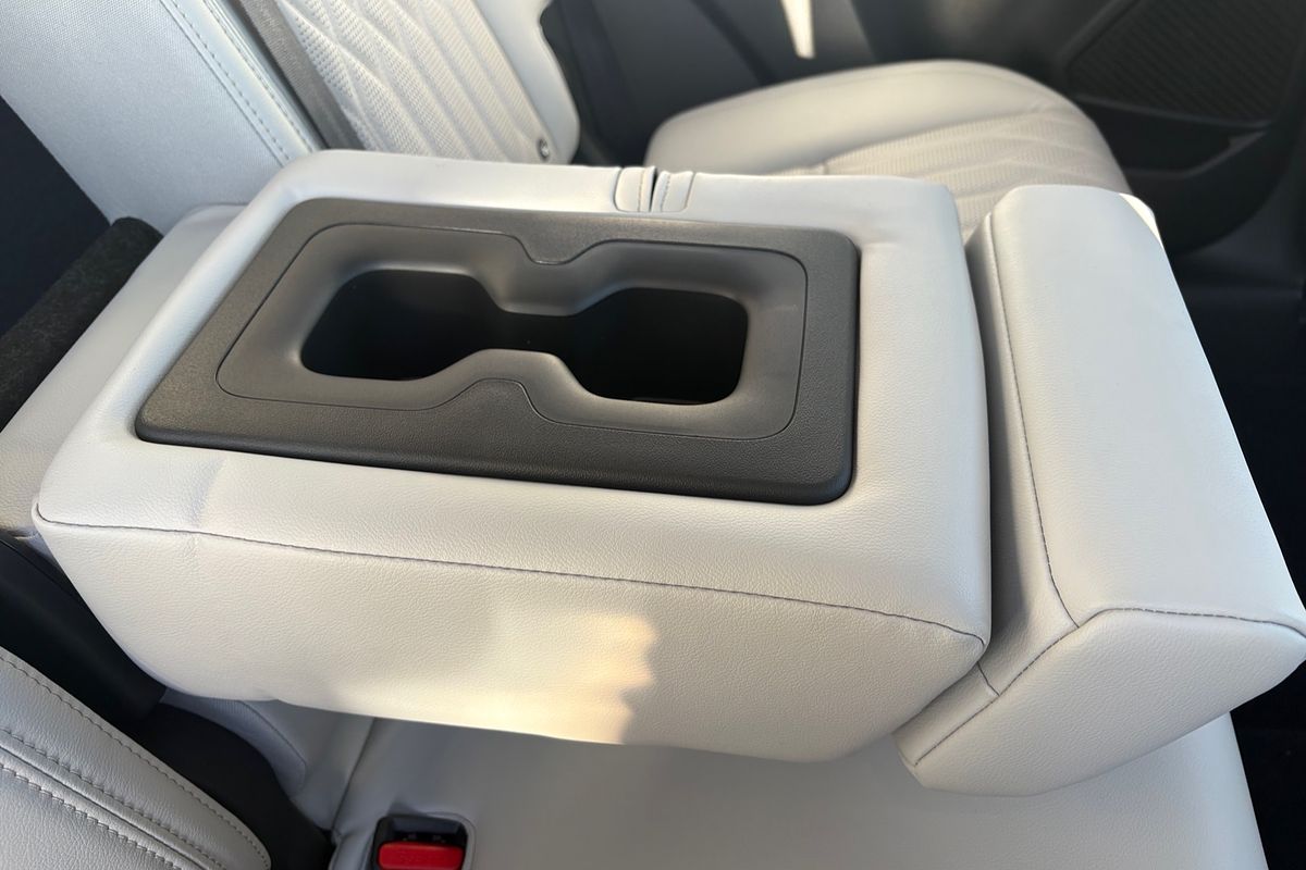 2025 Mitsubishi Outlander Exceed ZM