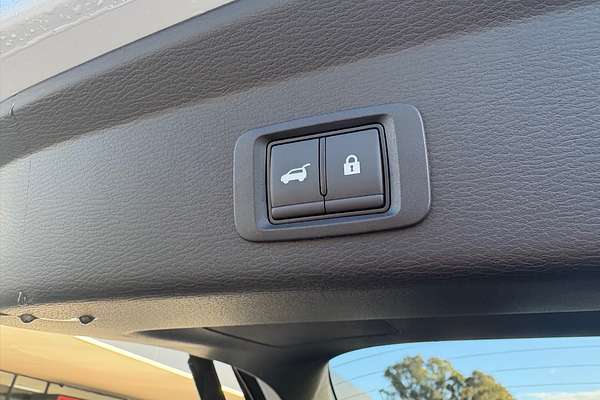 2025 Mitsubishi Outlander Exceed ZM