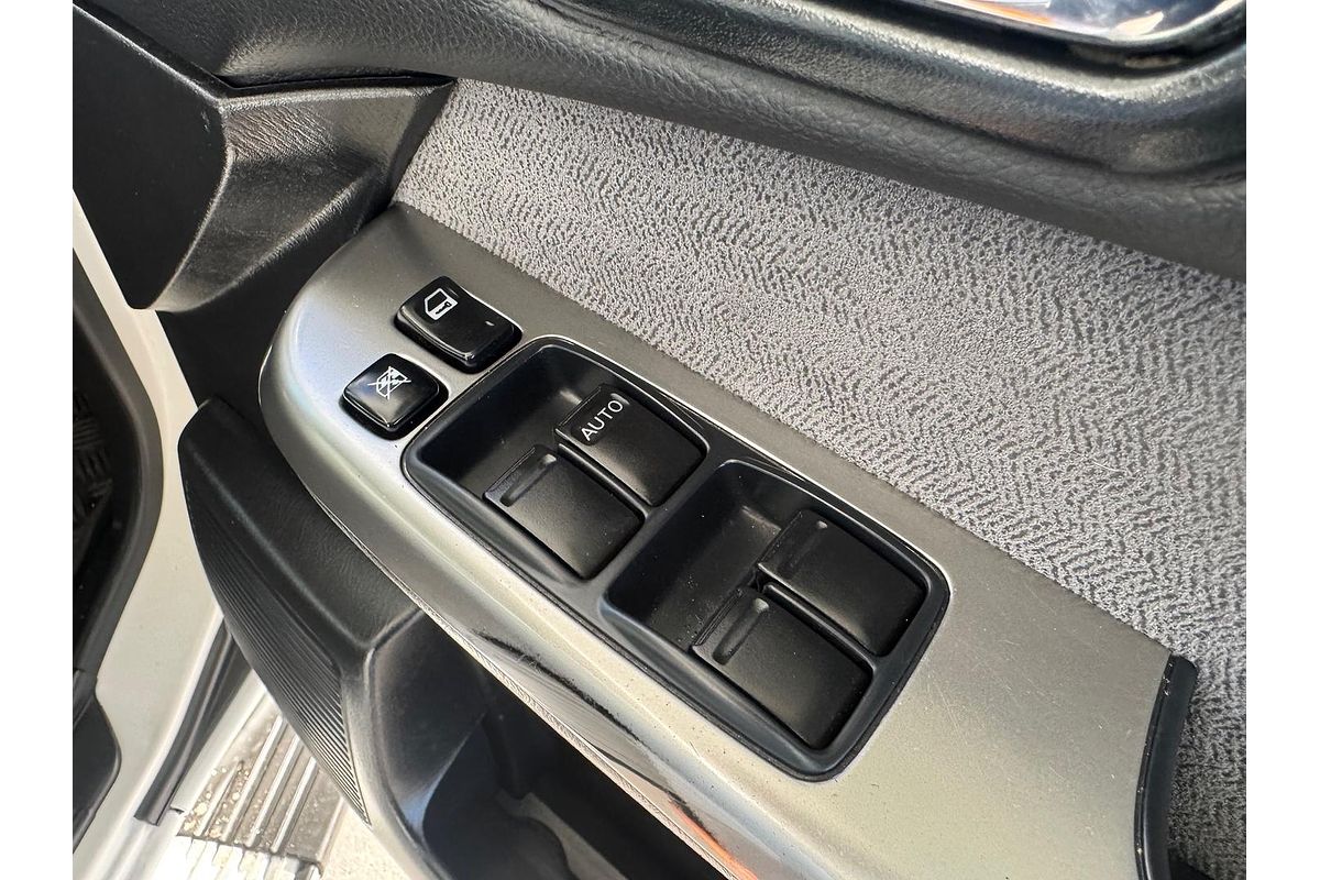 2016 Nissan Patrol ST Y61
