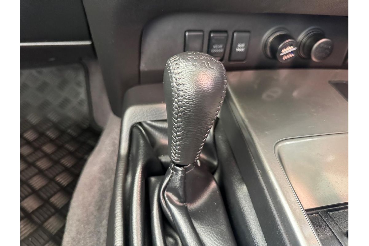2016 Nissan Patrol ST Y61