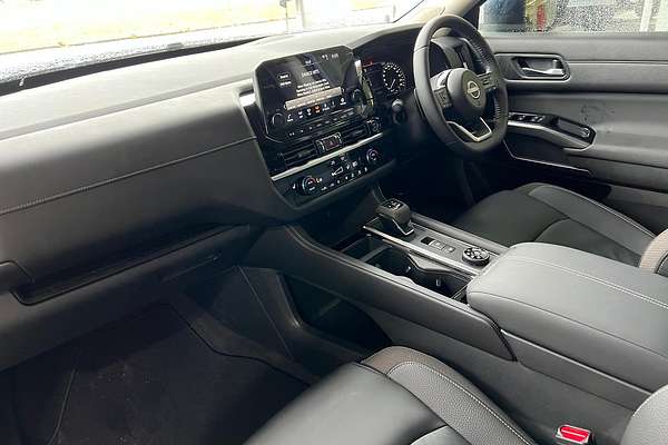 2024 Nissan Pathfinder Ti R53