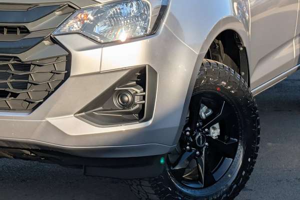 2025 Isuzu D-MAX SX 4X4