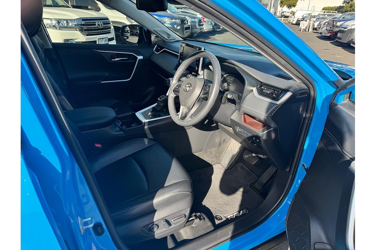 2020 Toyota RAV4 Cruiser AXAH52R