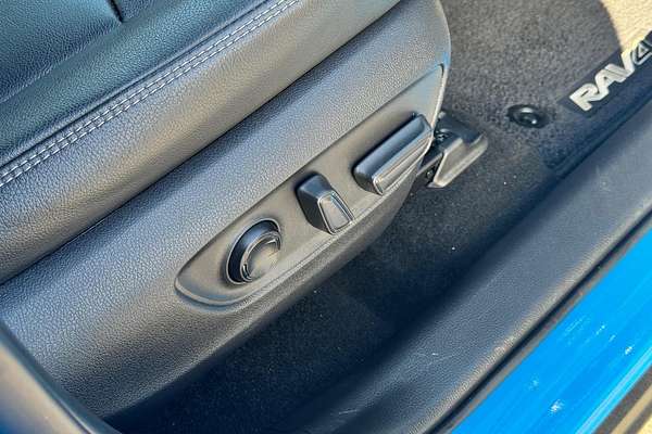 2020 Toyota RAV4 Cruiser AXAH52R