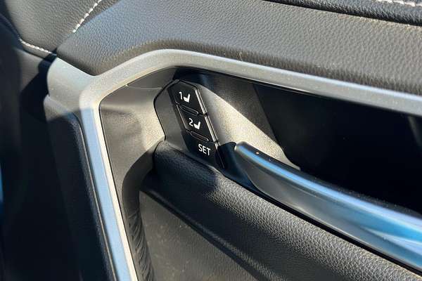 2020 Toyota RAV4 Cruiser AXAH52R