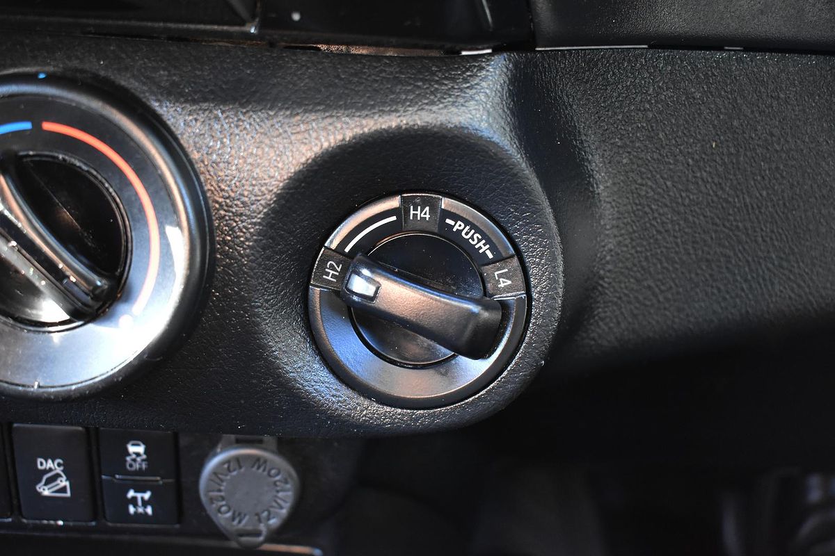 2021 Toyota Hilux SR GUN126R 4X4