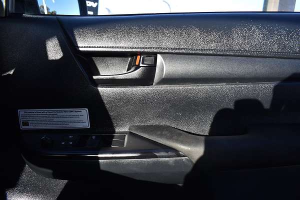 2021 Toyota Hilux SR GUN126R 4X4