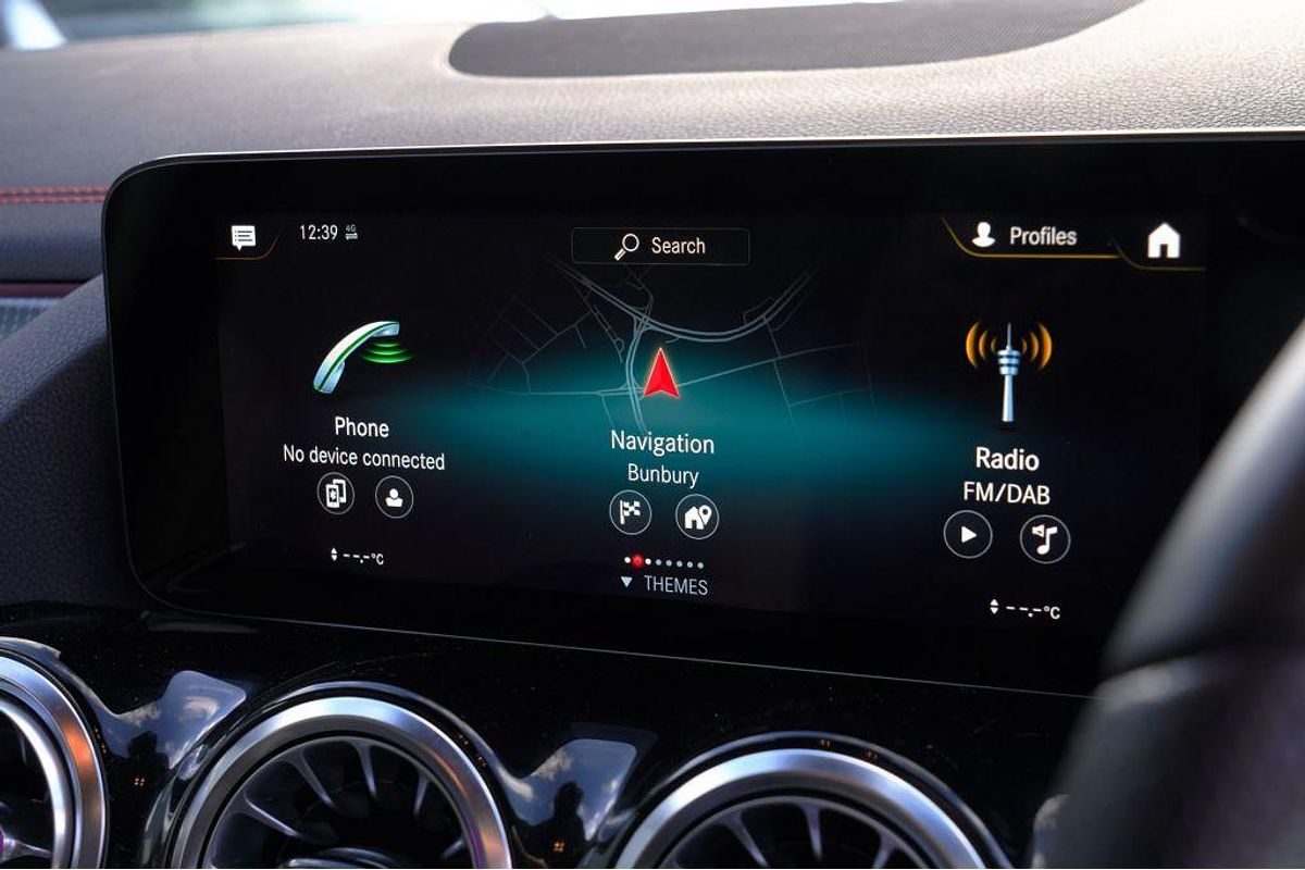 2023 Mercedes-Benz EQA EQA350 H243