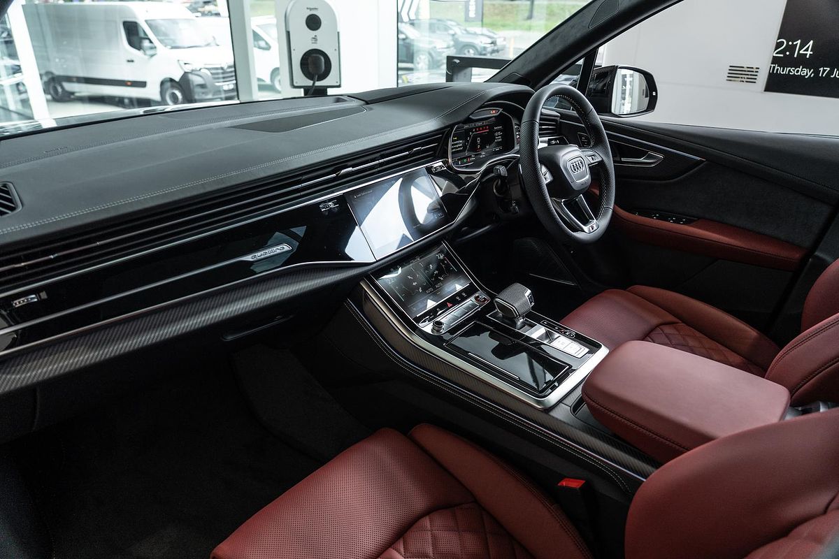2025 Audi SQ7 TFSI 4M