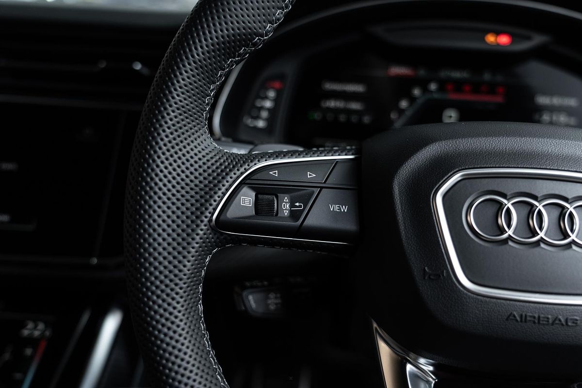 2025 Audi SQ7 TFSI 4M