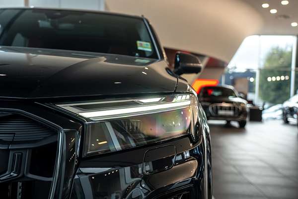 2025 Audi SQ7 TFSI 4M
