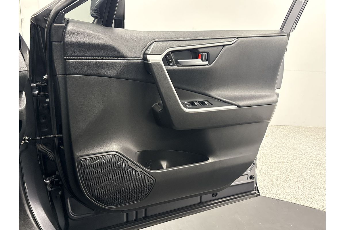 2020 Toyota RAV4 Cruiser AXAH54R