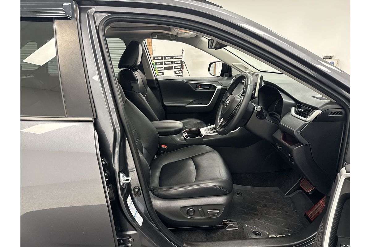 2020 Toyota RAV4 Cruiser AXAH54R