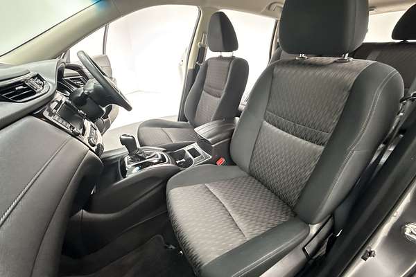 2022 Nissan X-TRAIL ST T32