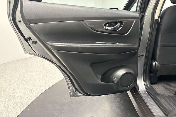 2022 Nissan X-TRAIL ST T32