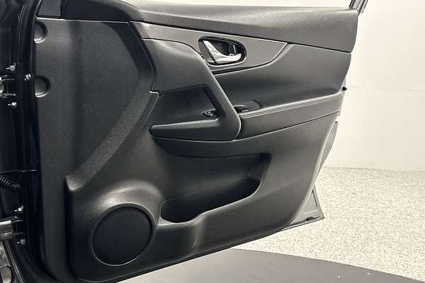 2022 Nissan X-TRAIL ST T32
