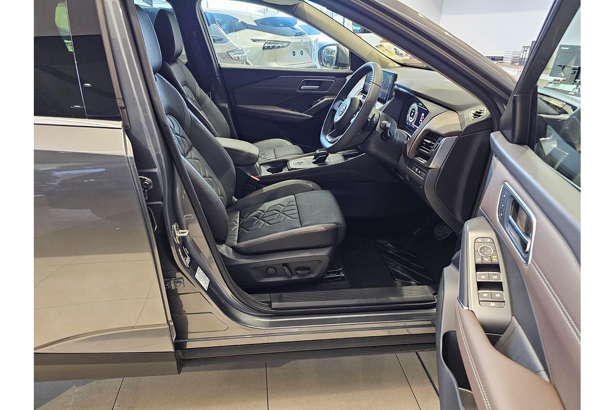 2025 Nissan QASHQAI Ti J12