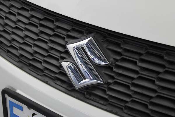2016 Suzuki Swift GL Navigator FZ