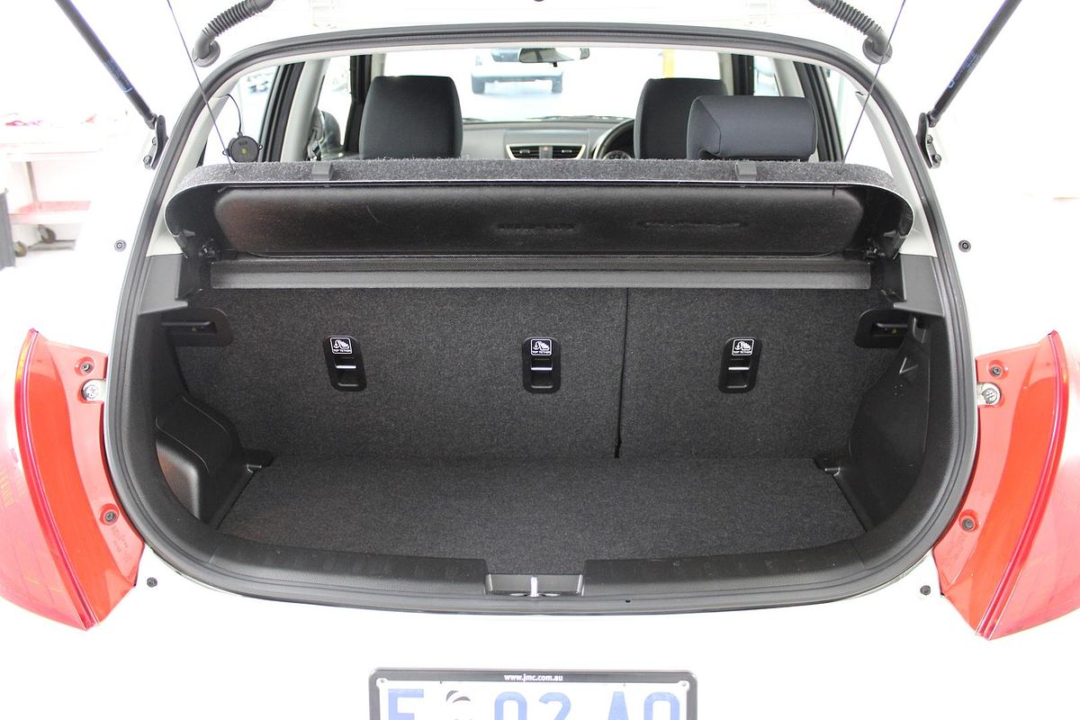 2016 Suzuki Swift GL Navigator FZ