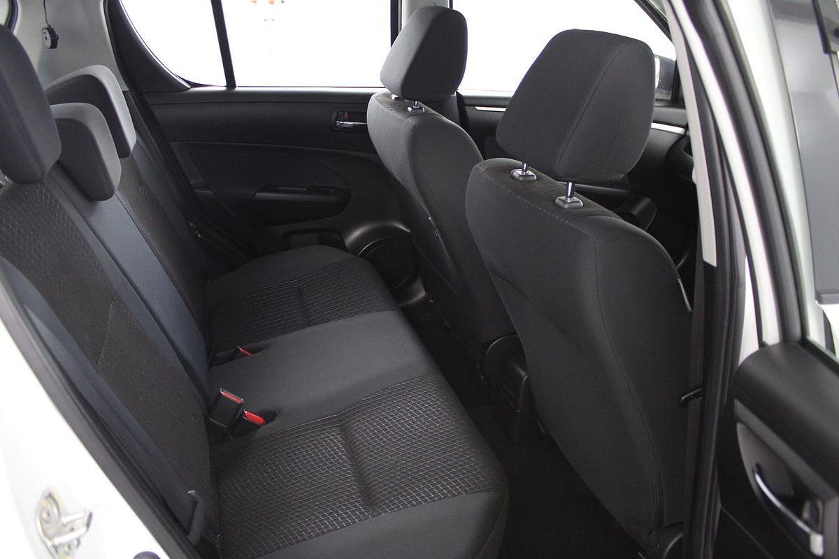 2016 Suzuki Swift GL Navigator FZ