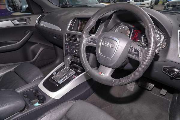 2010 Audi Q5 FSI 8R
